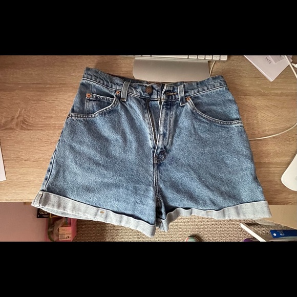 Levis 954 High Waisted Jean Shorts Size 